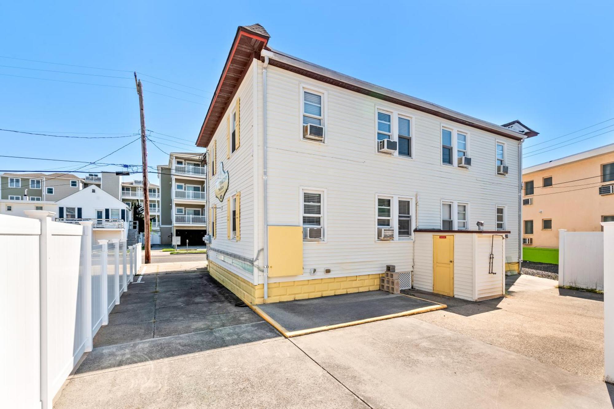 Buttercup Suites Wildwood Crest Beach Bagian luar foto